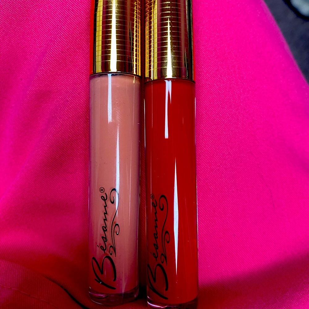 Besame Marilyn Monroe Champagne and Rose Rose red gloss duo . New in box
